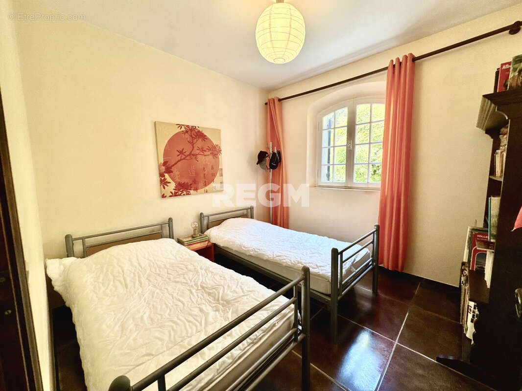 Maison à MANDELIEU-LA-NAPOULE
