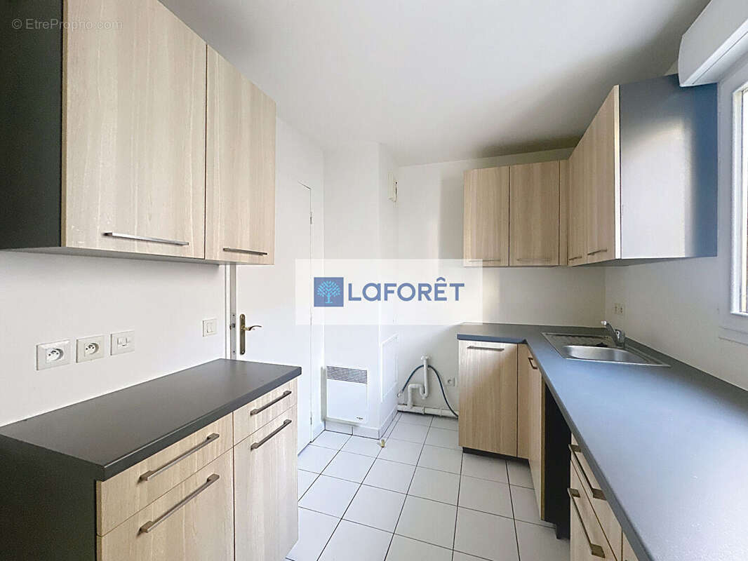 Appartement à SARTROUVILLE