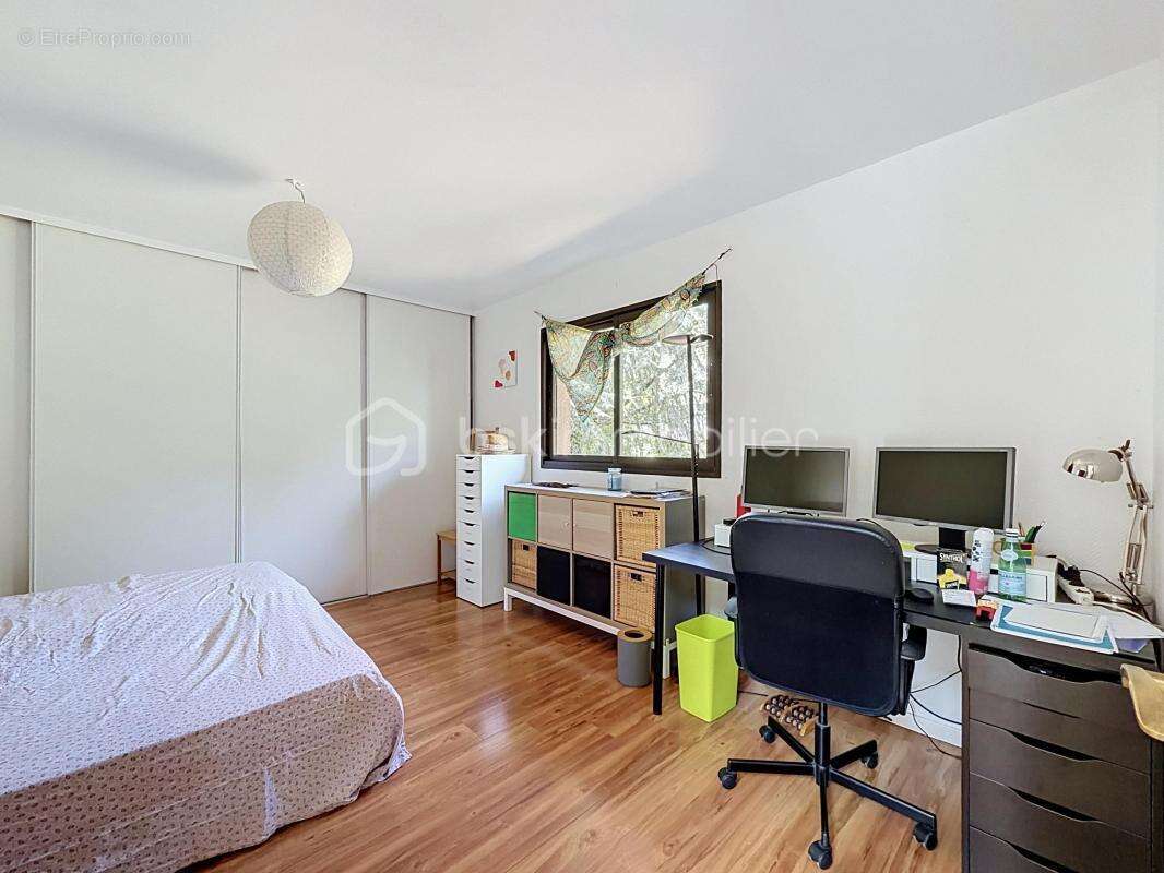Spacieuse maison familiale dans un cadre privilégié et paisible - photo 15