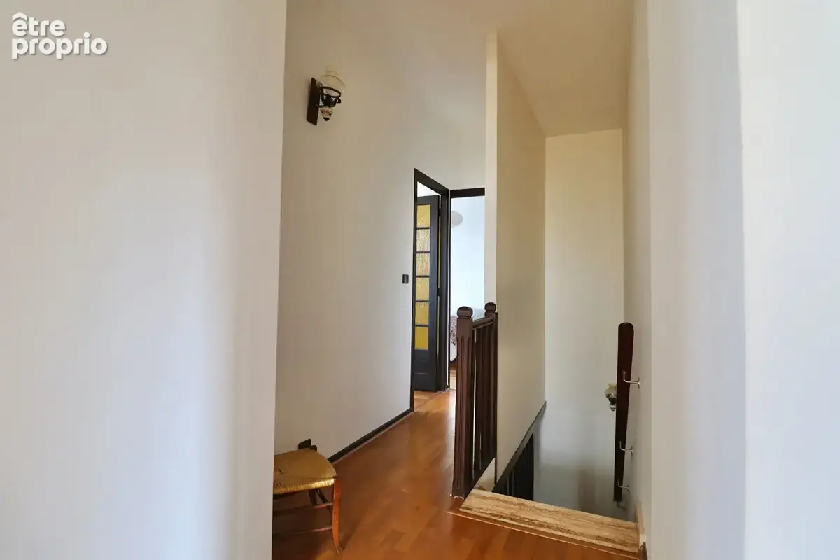 Maison 6 pièces 150 m2 habitable & 200 m2 au sol - VITRY SUR SEINE COTEAU-MALASSIS - photo 9