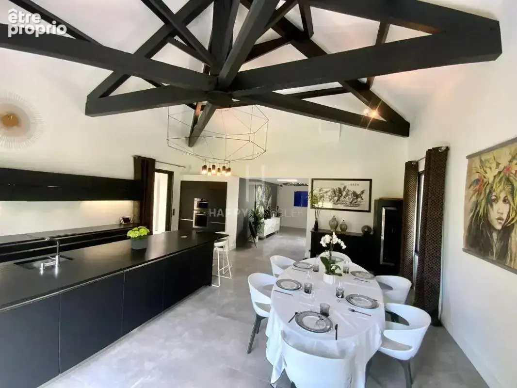 Superbe propriété aux prestations contemporaines, beaux volumes et piscine chauffée - photo 12
