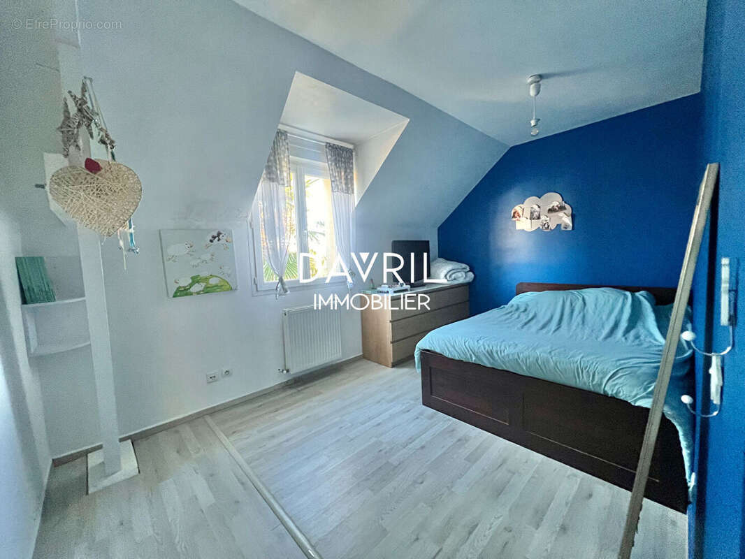 Maison à CONFLANS-SAINTE-HONORINE