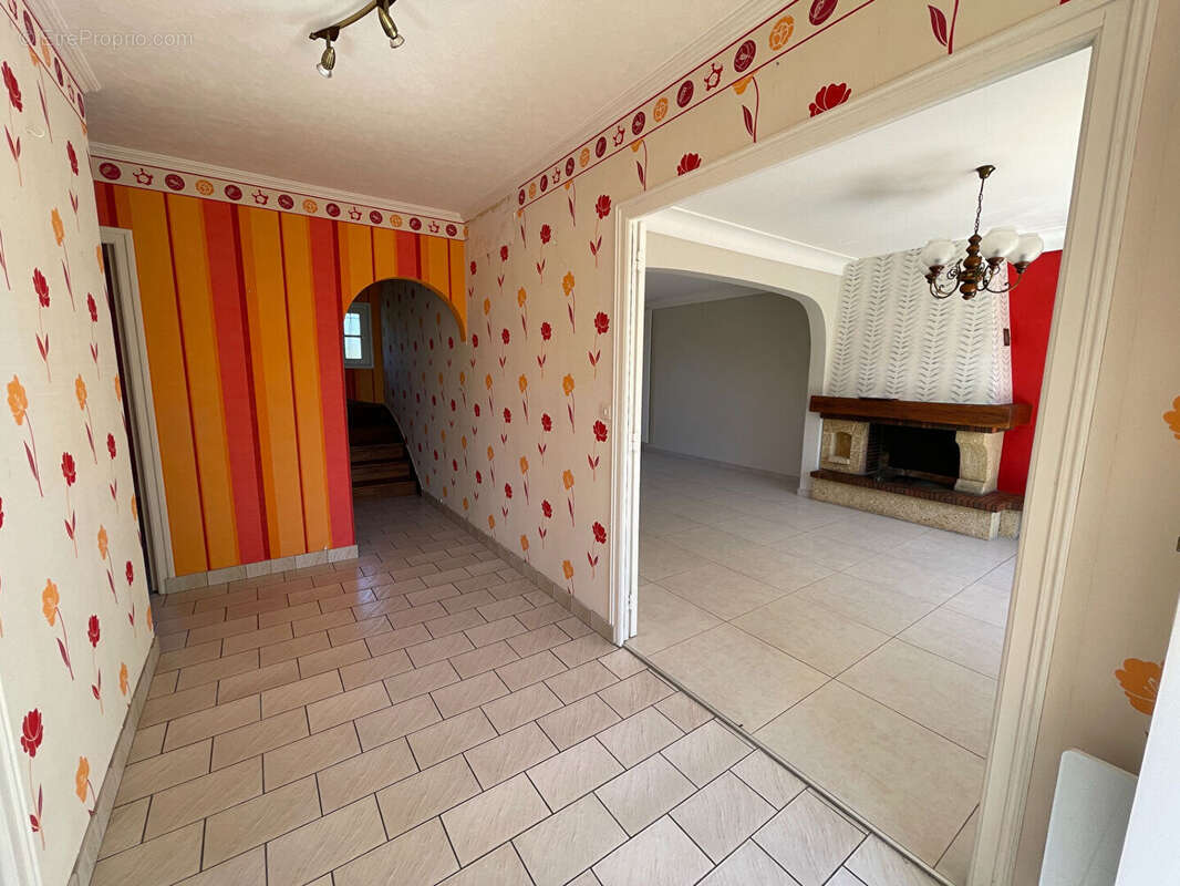À vendre - Maison traditionnelle à Fouesnant - 109 m² habitables - photo 6
