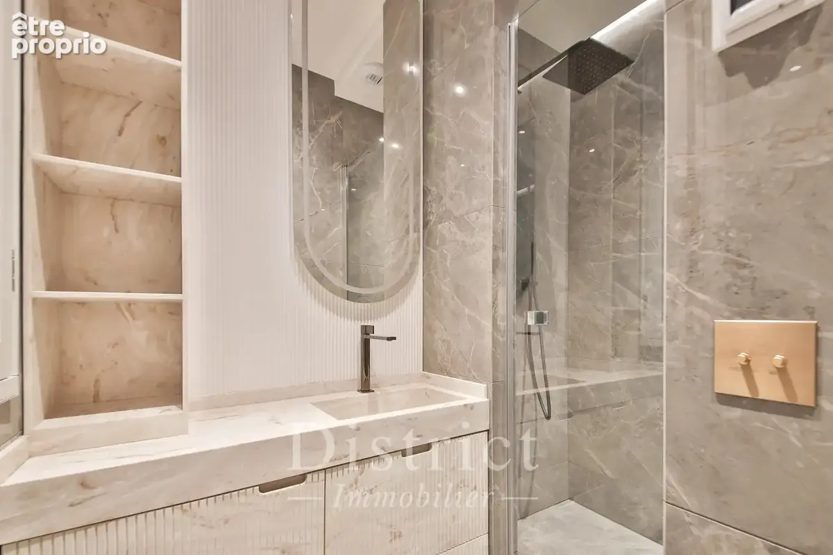 Parc Monceau / Étoile - 5 pièces de 191m². Charme de l’ancien - photo 9