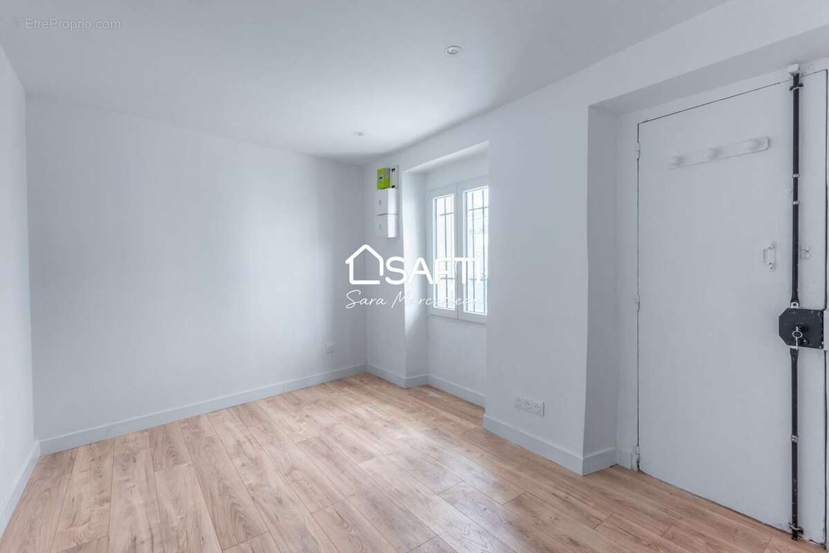 Photo 2 - Appartement à PARIS-18E