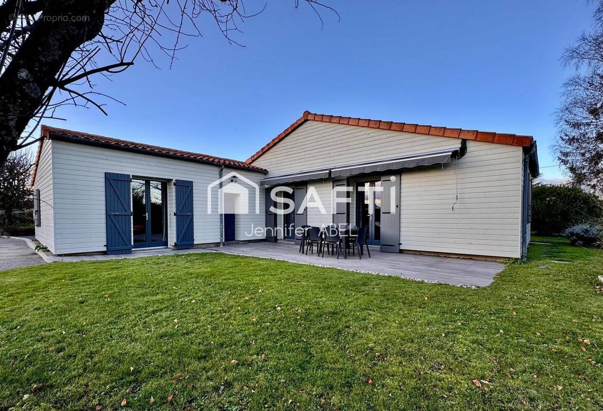 Photo 1 - Maison à LA CHAPELLE-SAINT-LAURENT