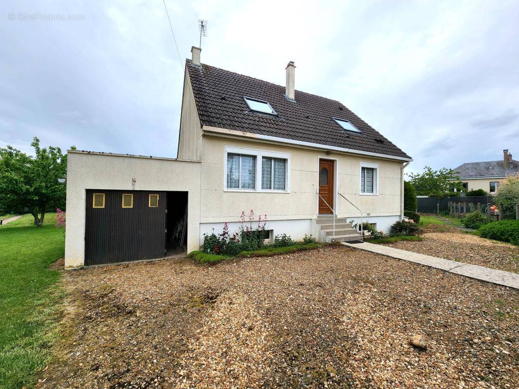 Maison à MONDOUBLEAU