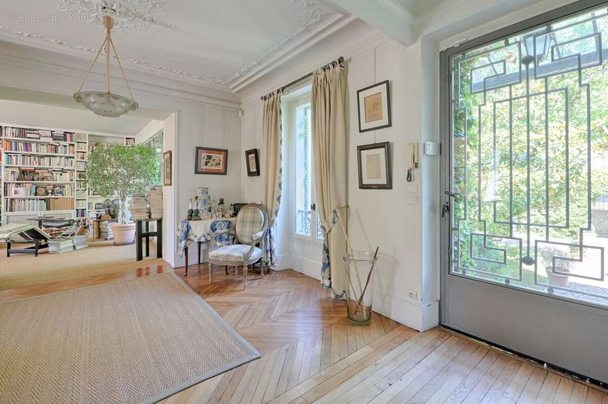 Maison à SAINT-MAUR-DES-FOSSES