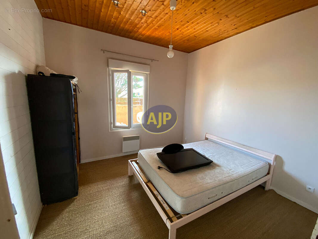 Maison à VENDAYS-MONTALIVET