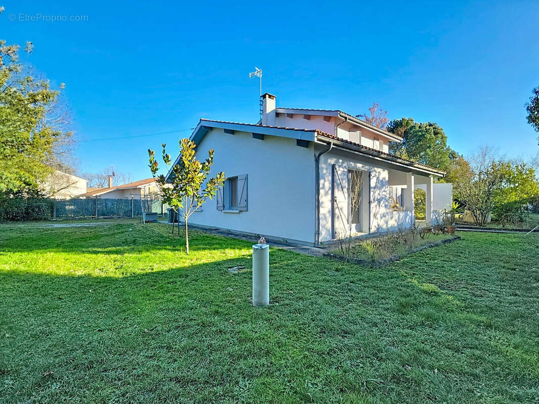 Maison à MERIGNAC