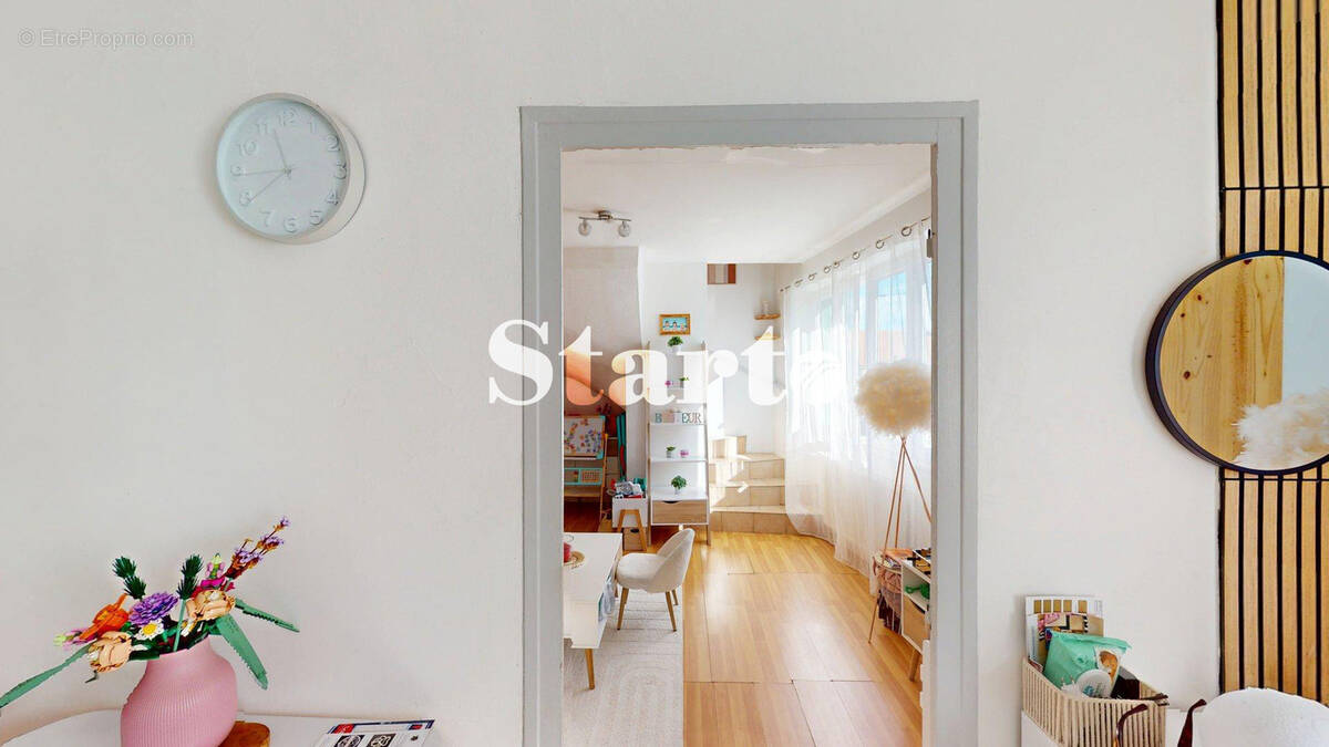 Appartement à LE BREUIL