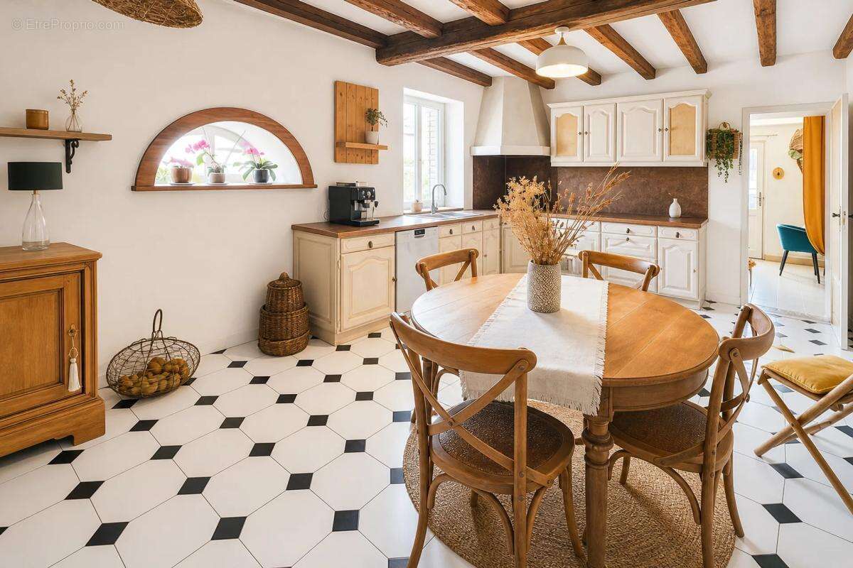 Maison à COULOMBIERS