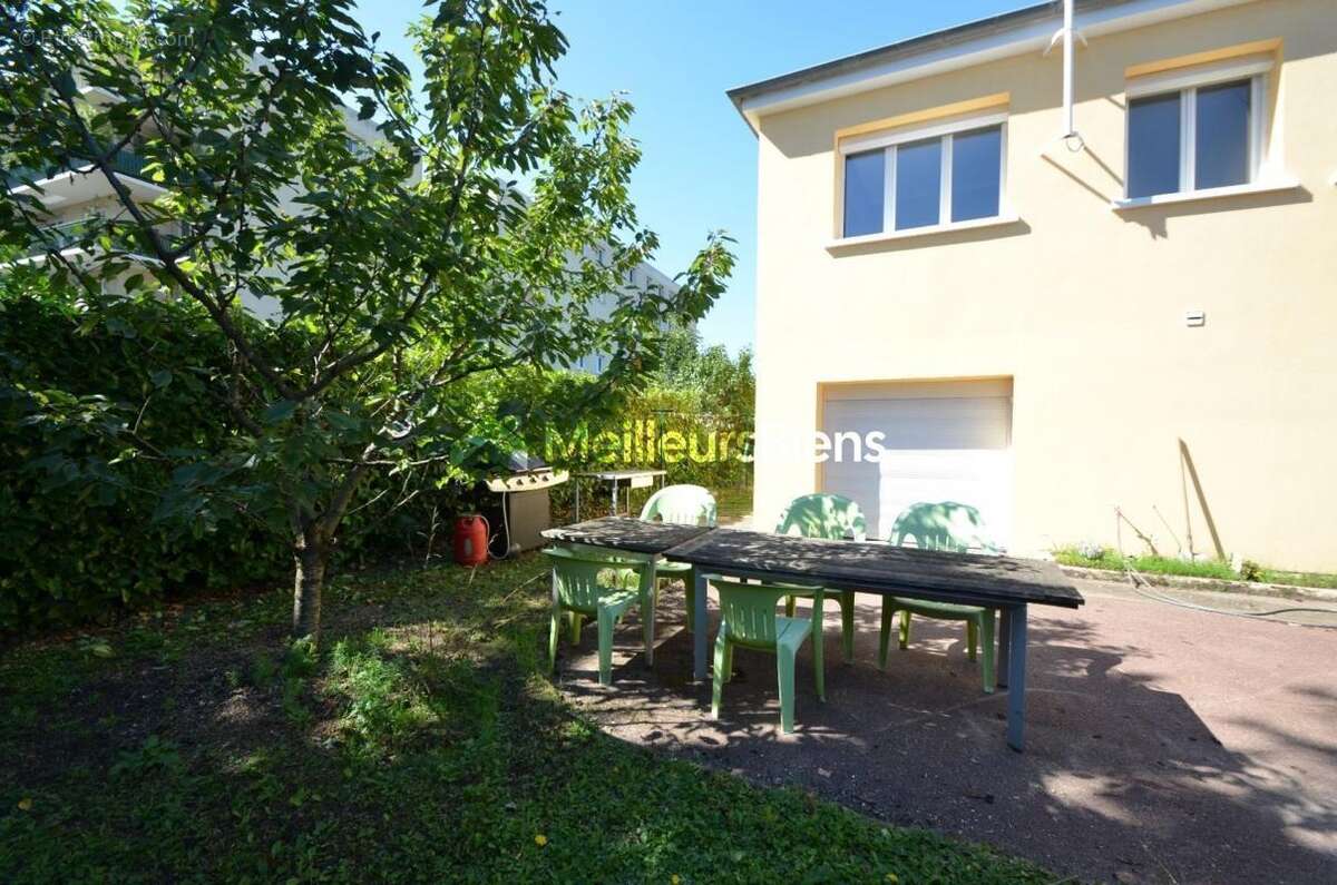 Maison à CALUIRE-ET-CUIRE