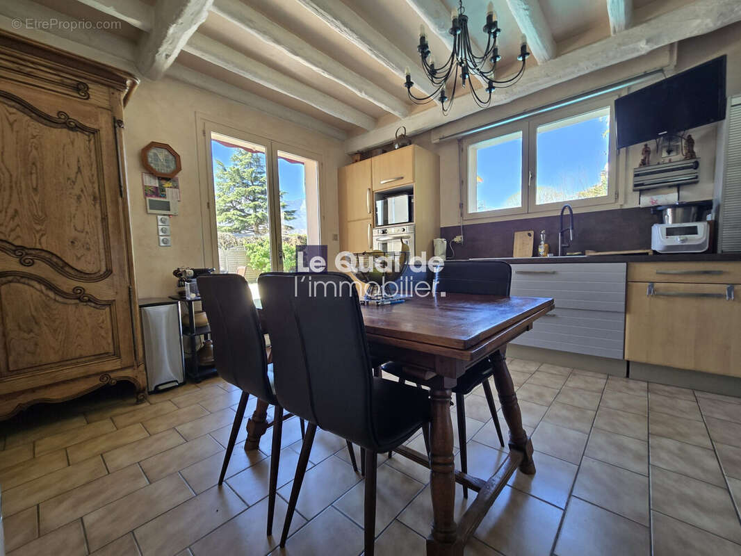 Maison à SAINT-EGREVE