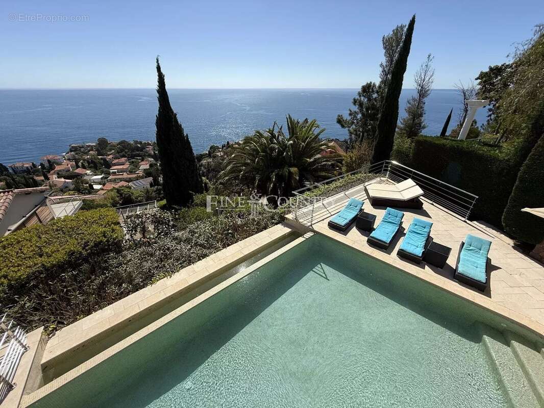 Maison à THEOULE-SUR-MER