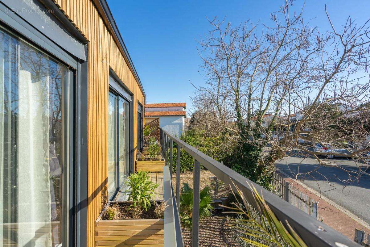 Maison à VAUX-SUR-MER