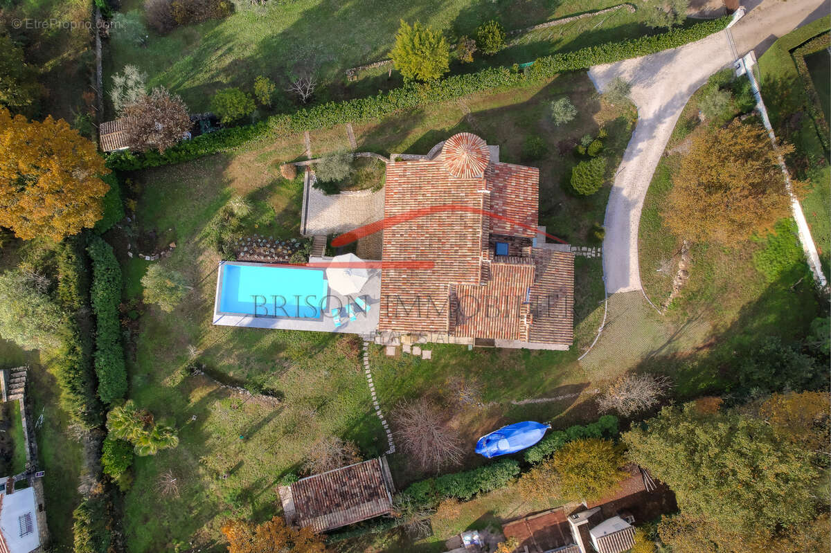 Maison à ROQUEFORT-LES-PINS