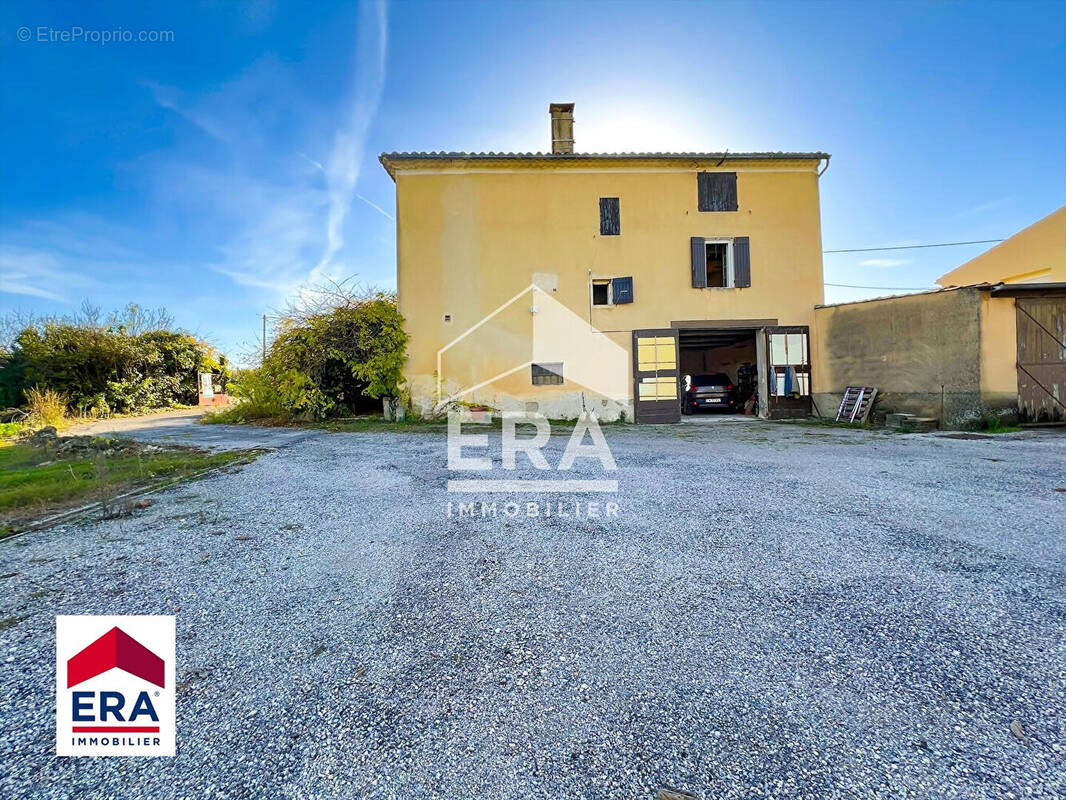 Maison à MALEMORT-DU-COMTAT