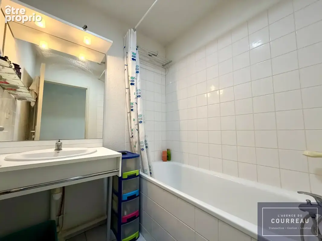 Quartier la martelle, appartement T3 , terrasse et parking , - photo 13