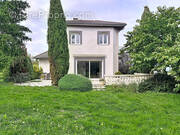 Maison à ECOTAY-L&#039;OLME