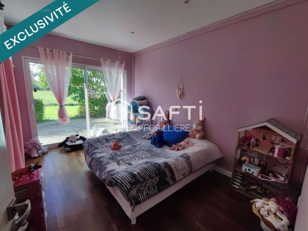 Photo 6 - Maison à CAMIAC-ET-SAINT-DENIS