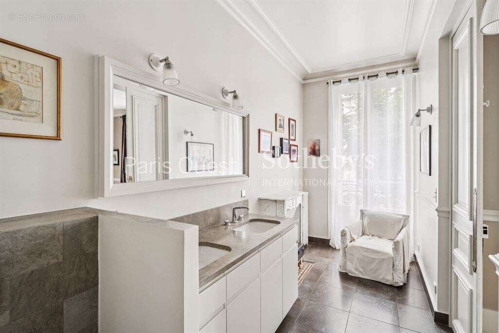 Maison à NEUILLY-SUR-SEINE