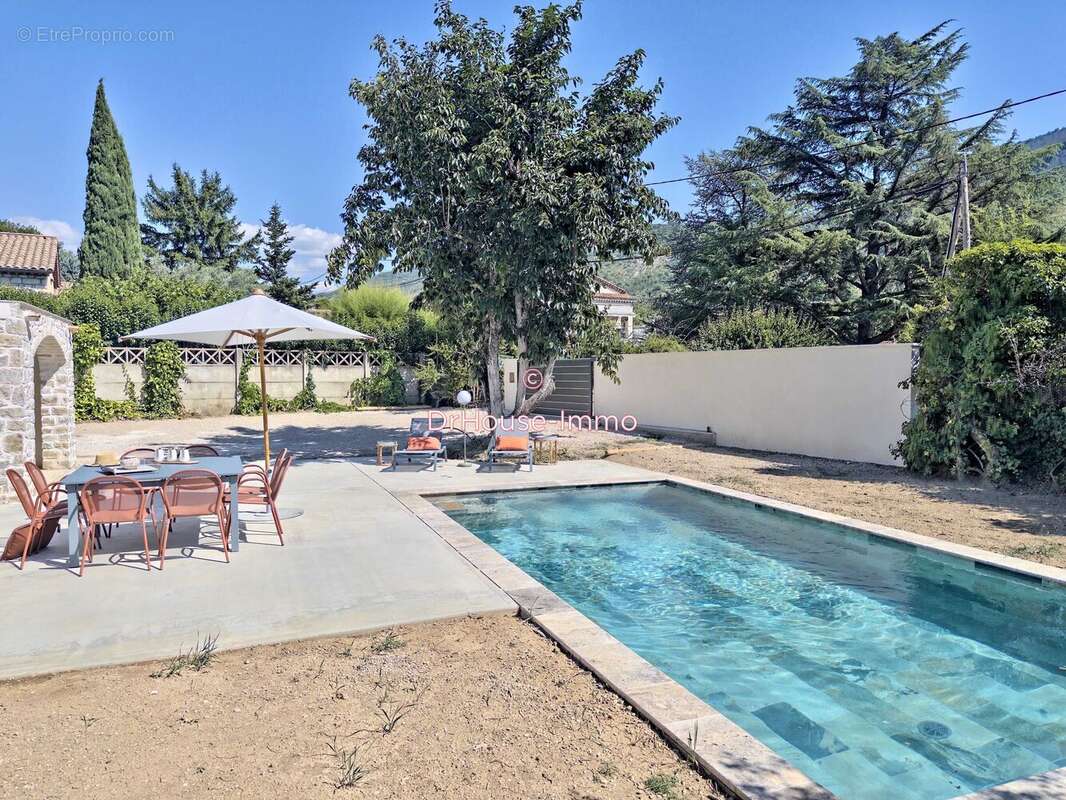 Maison à BUIS-LES-BARONNIES