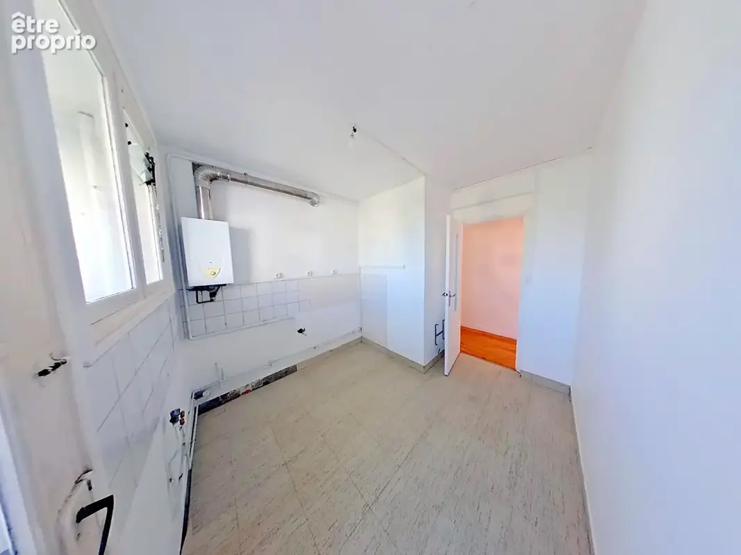 Appartement t4 a vendre brest saint-pierre - dalle beton - photo 6
