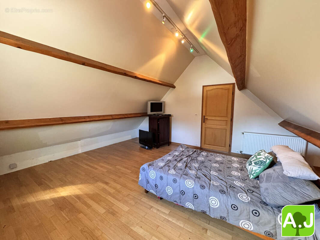 Maison à EZY-SUR-EURE