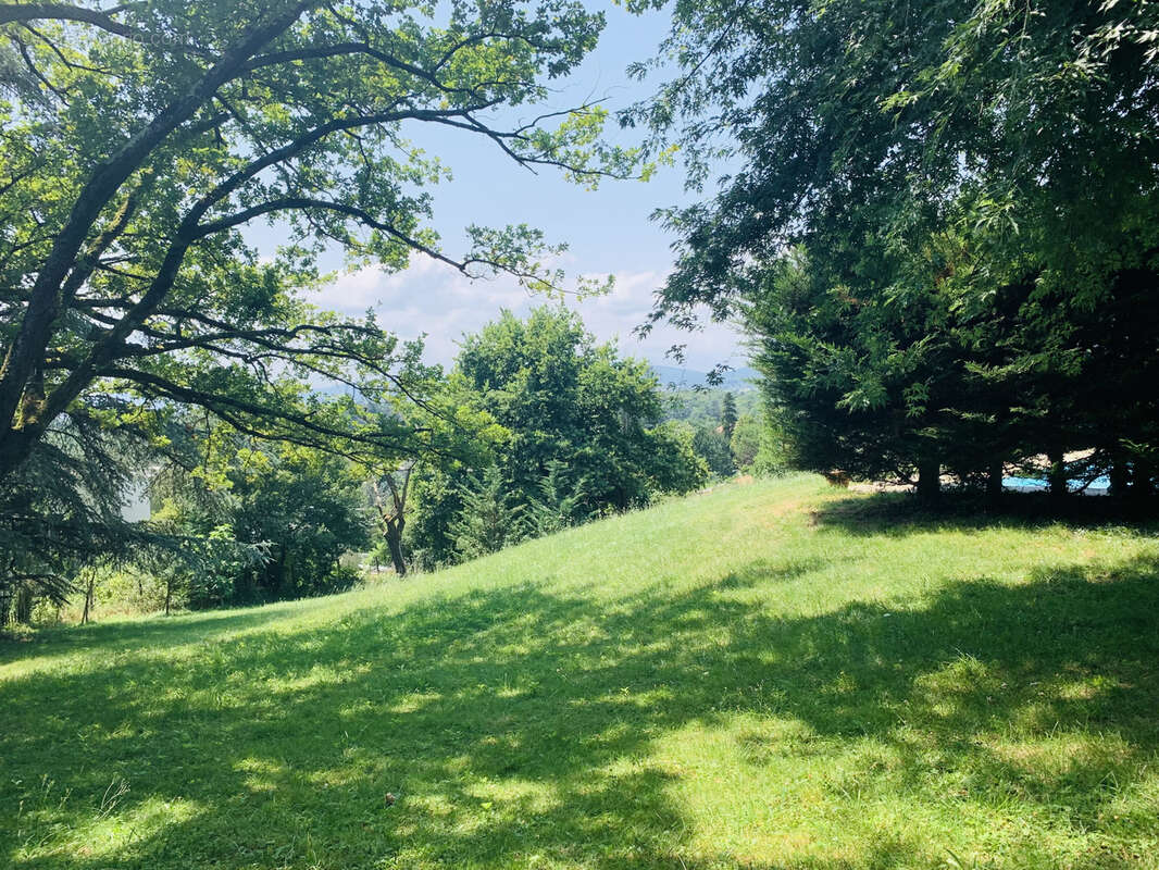 Maison à CHARBONNIERES-LES-BAINS
