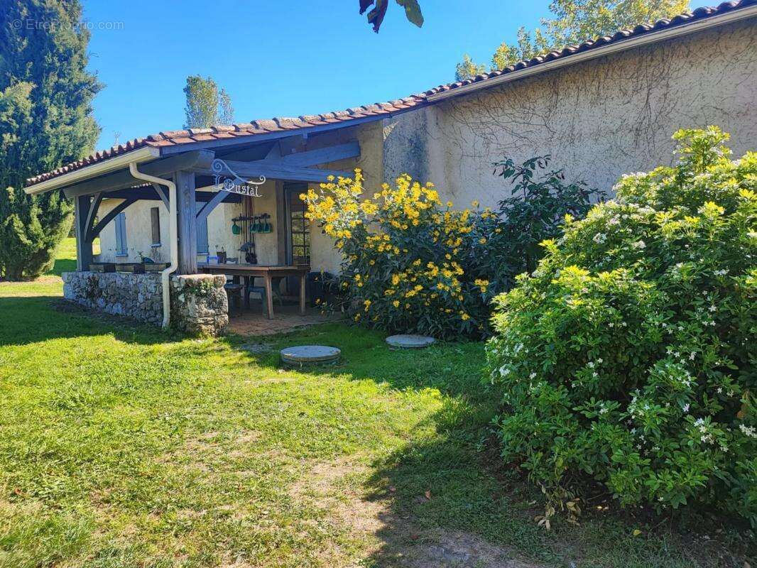 Maison à BEAUMONT-DU-PERIGORD