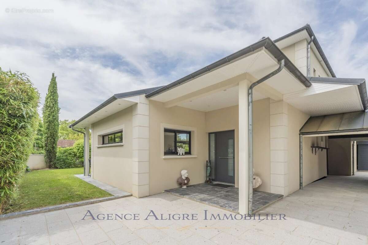 Maison à CROISSY-SUR-SEINE
