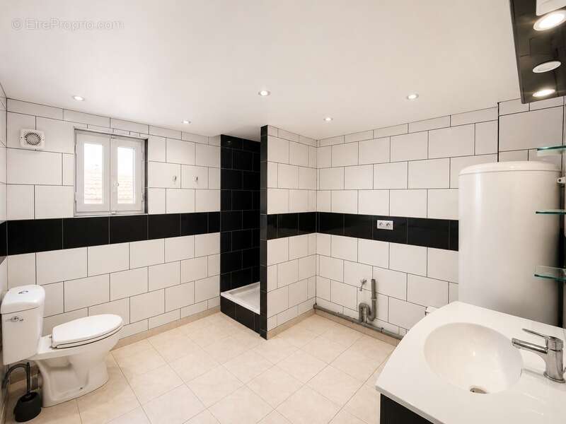 Appartement à SERVIAN