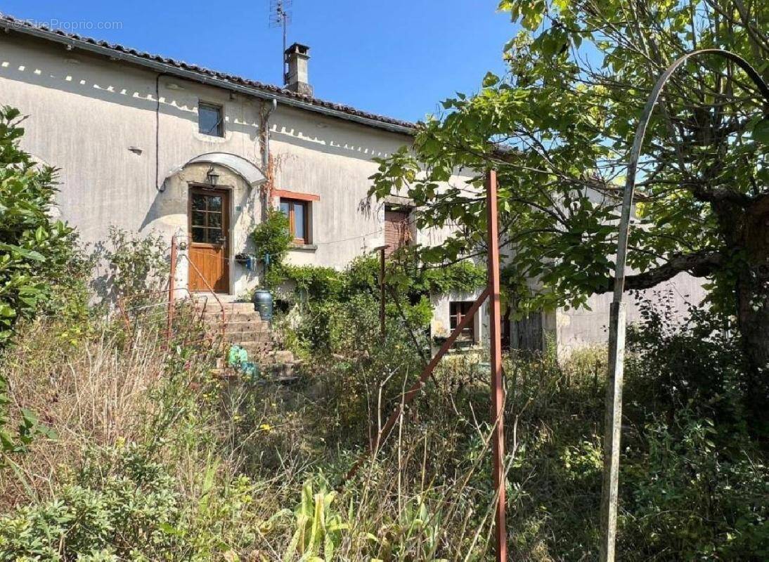 Maison à CHAMPAGNE-MOUTON