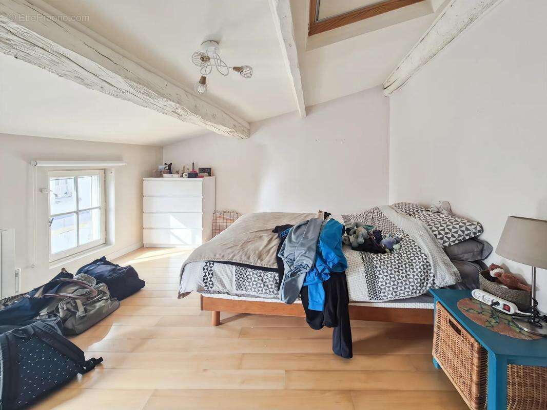 Appartement à SAINTES