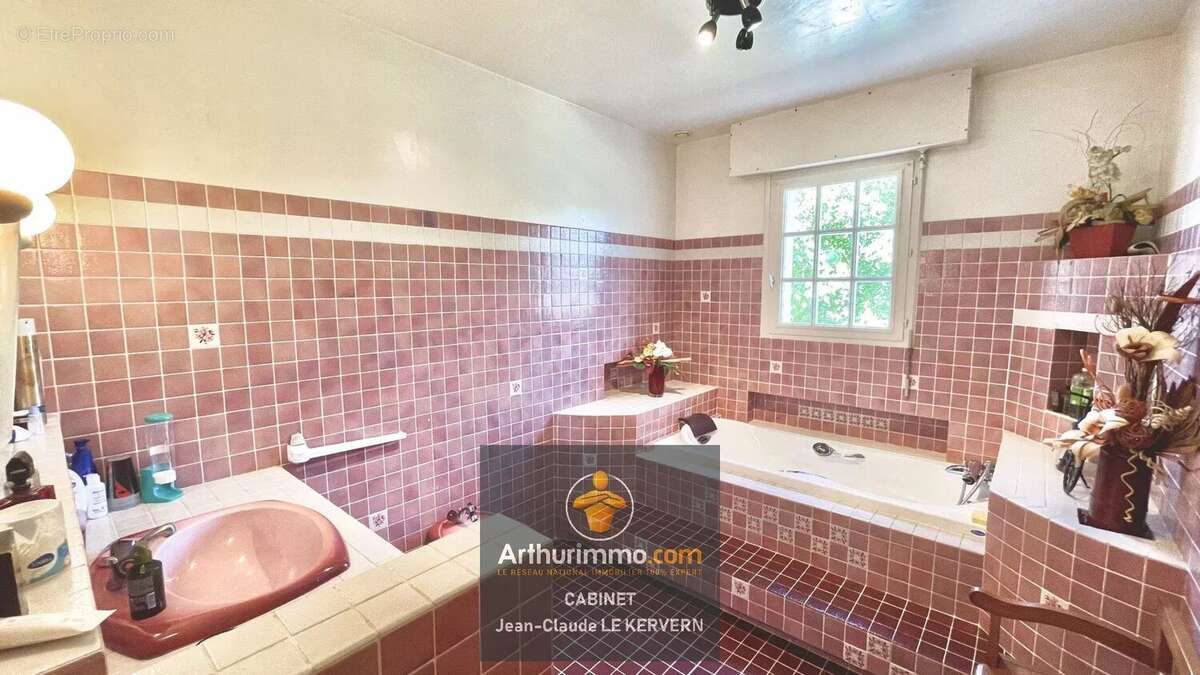 Maison à SAINT-CARREUC