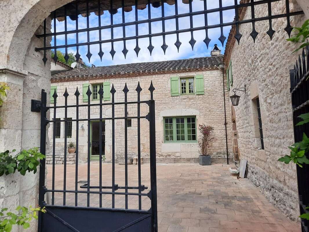 Maison à TOURNON-D&#039;AGENAIS