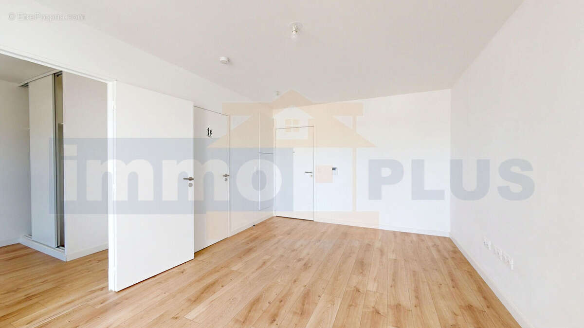 Appt Saint Cyr L'Ecole 2 pièces 40.90 m2 + 1 parking couvert - photo 3