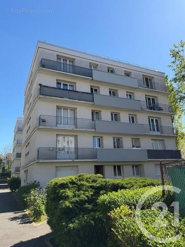 Photo 1 - Parking à MAISONS-ALFORT