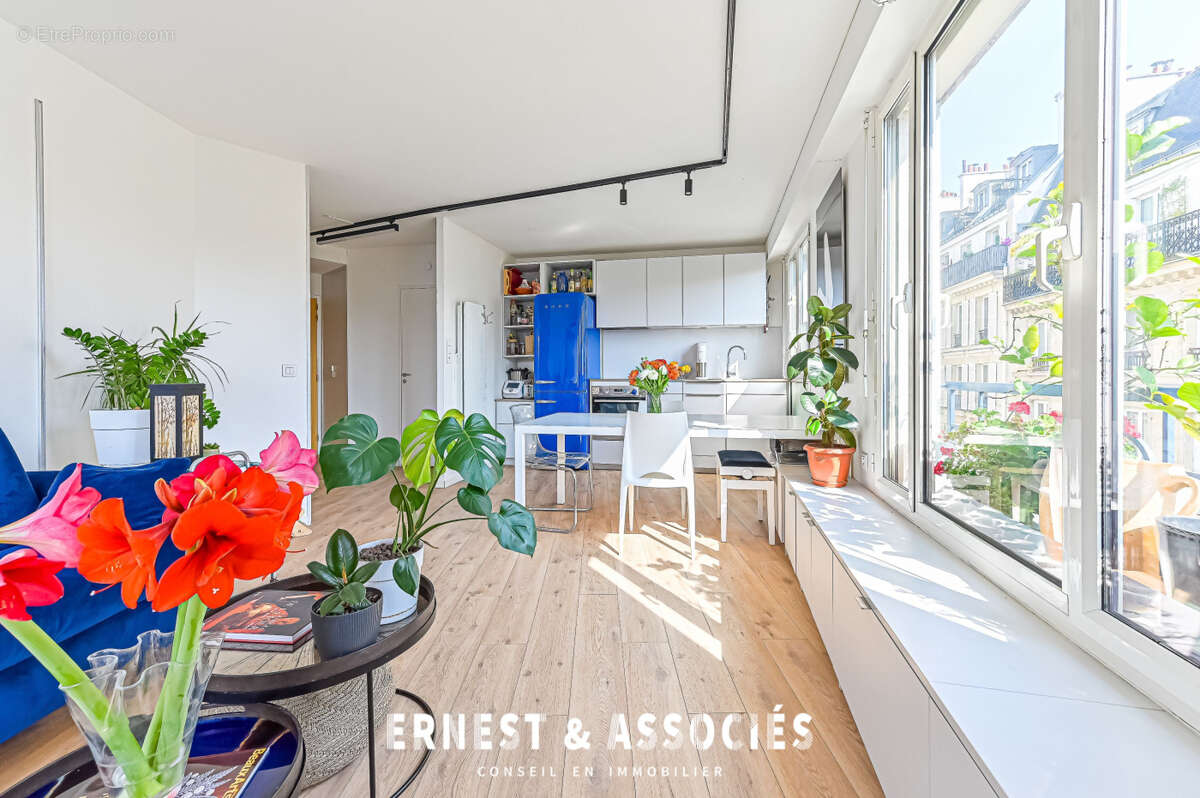 Appartement à PARIS-18E