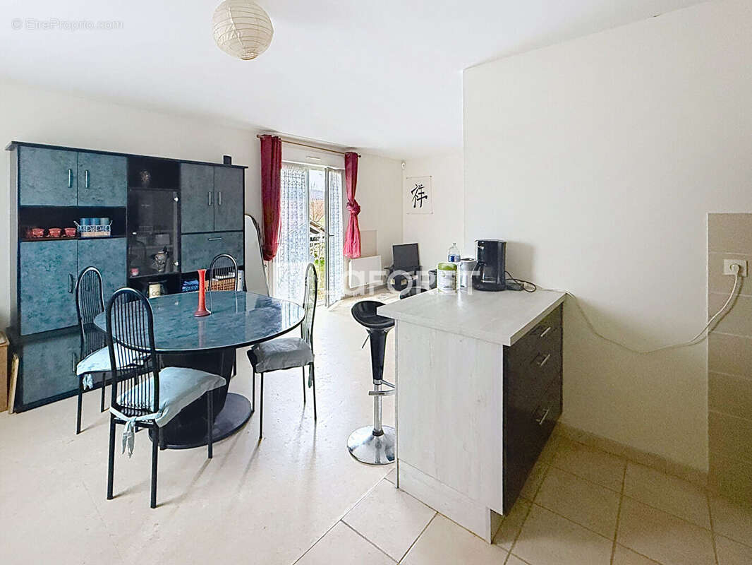 Appartement à MARNAY