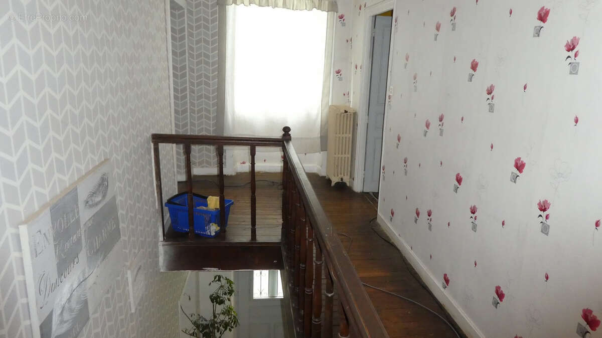 Maison à LA CROISILLE-SUR-BRIANCE