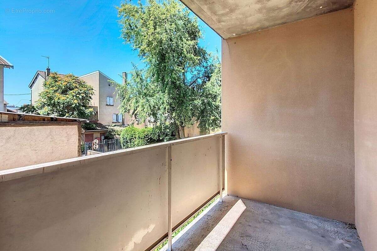 Appartement à BELLEVILLE