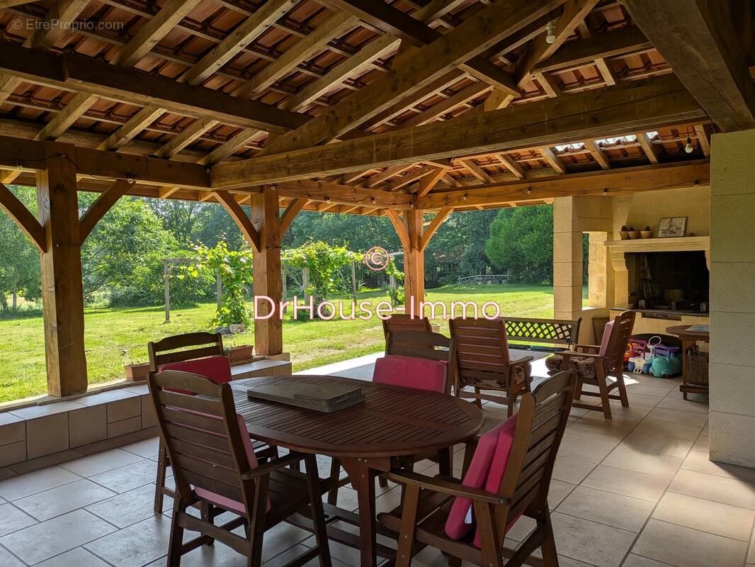 Maison à FRAYSSINET-LE-GELAT