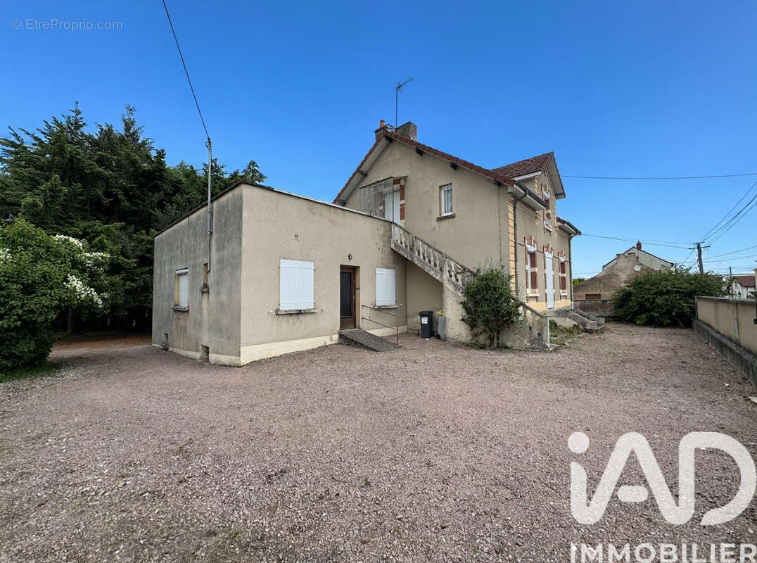 Photo 3 - Maison à MONTCEAU-LES-MINES