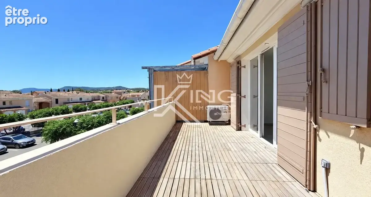 Cogolin – dernier étage – t2 avec grande terrasse - photo 2