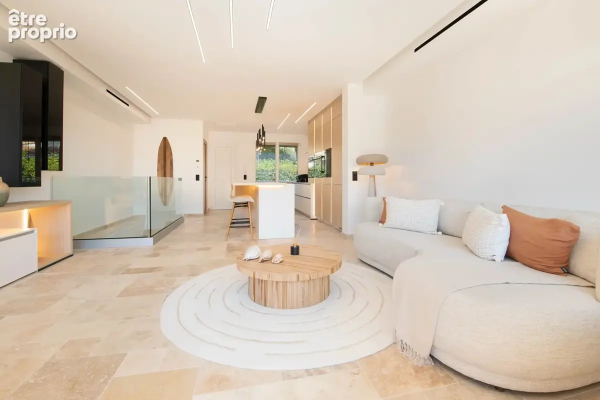 Coup de cœur – mazet rénové 87 m² – centre des issambres – aperçu mer - photo 2