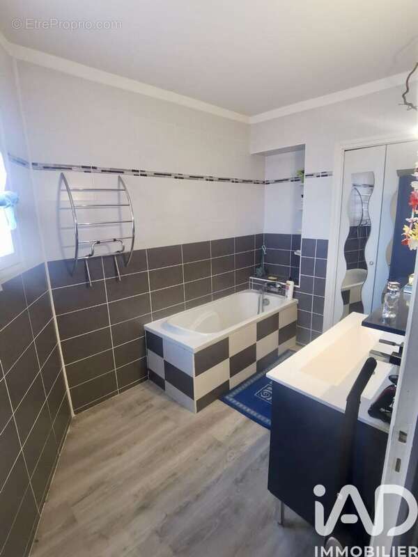 Photo 7 - Maison à LESCURE-D'ALBIGEOIS