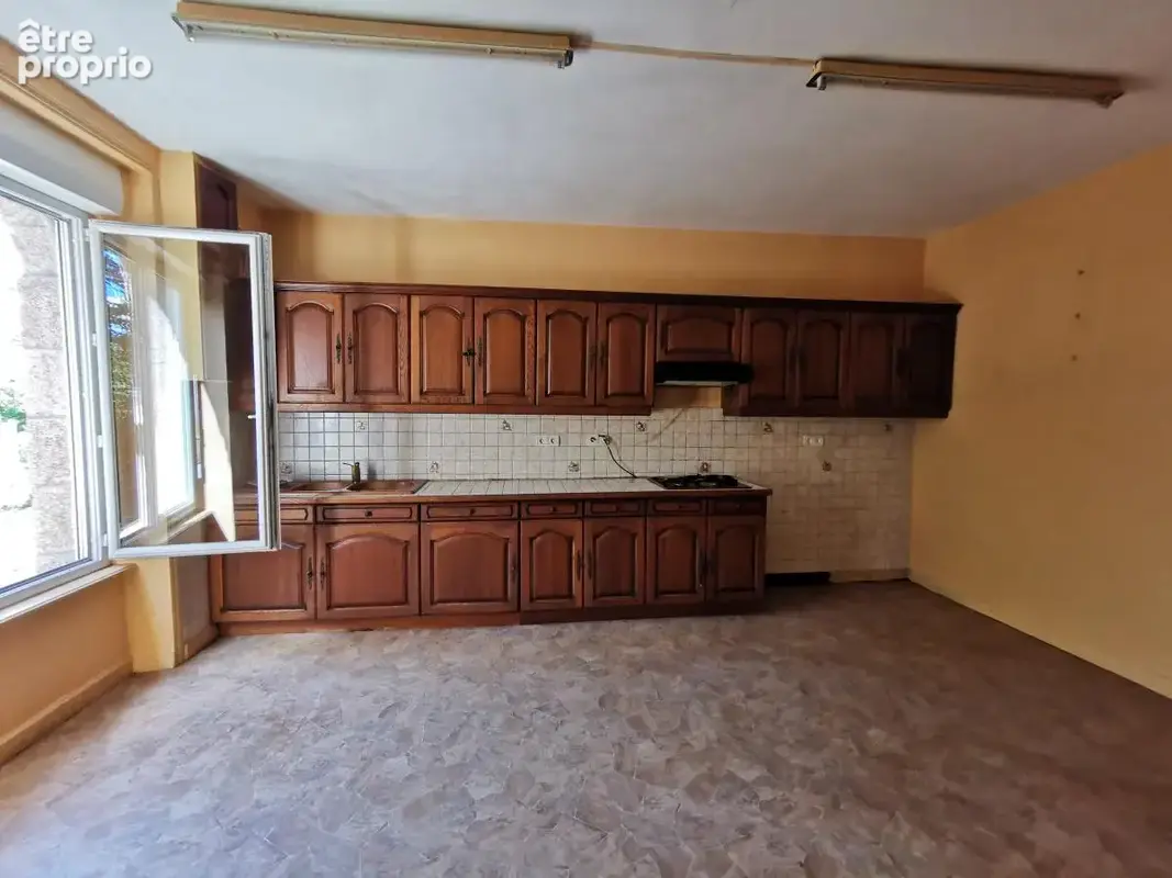 Maison 5 pièces 96 m² à vendre à Callac (22160) - photo 4