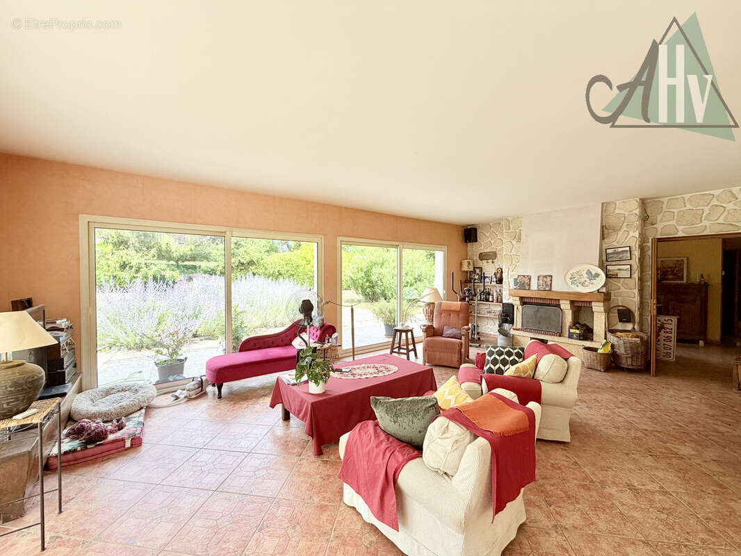 Maison d'architecte - 321 m2 - 4 chambres - photo 9